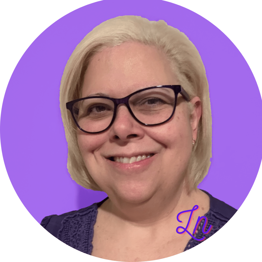 Lara, Certified Online Business Manager